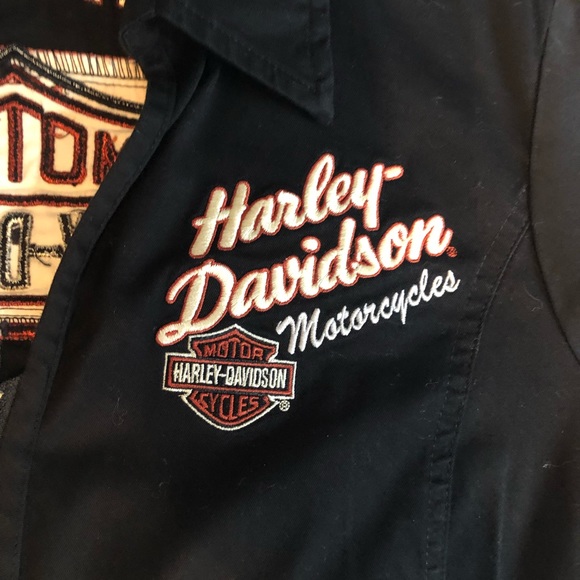 Harley-Davidson zip-front, short-sleeved top. - Picture 2 of 5